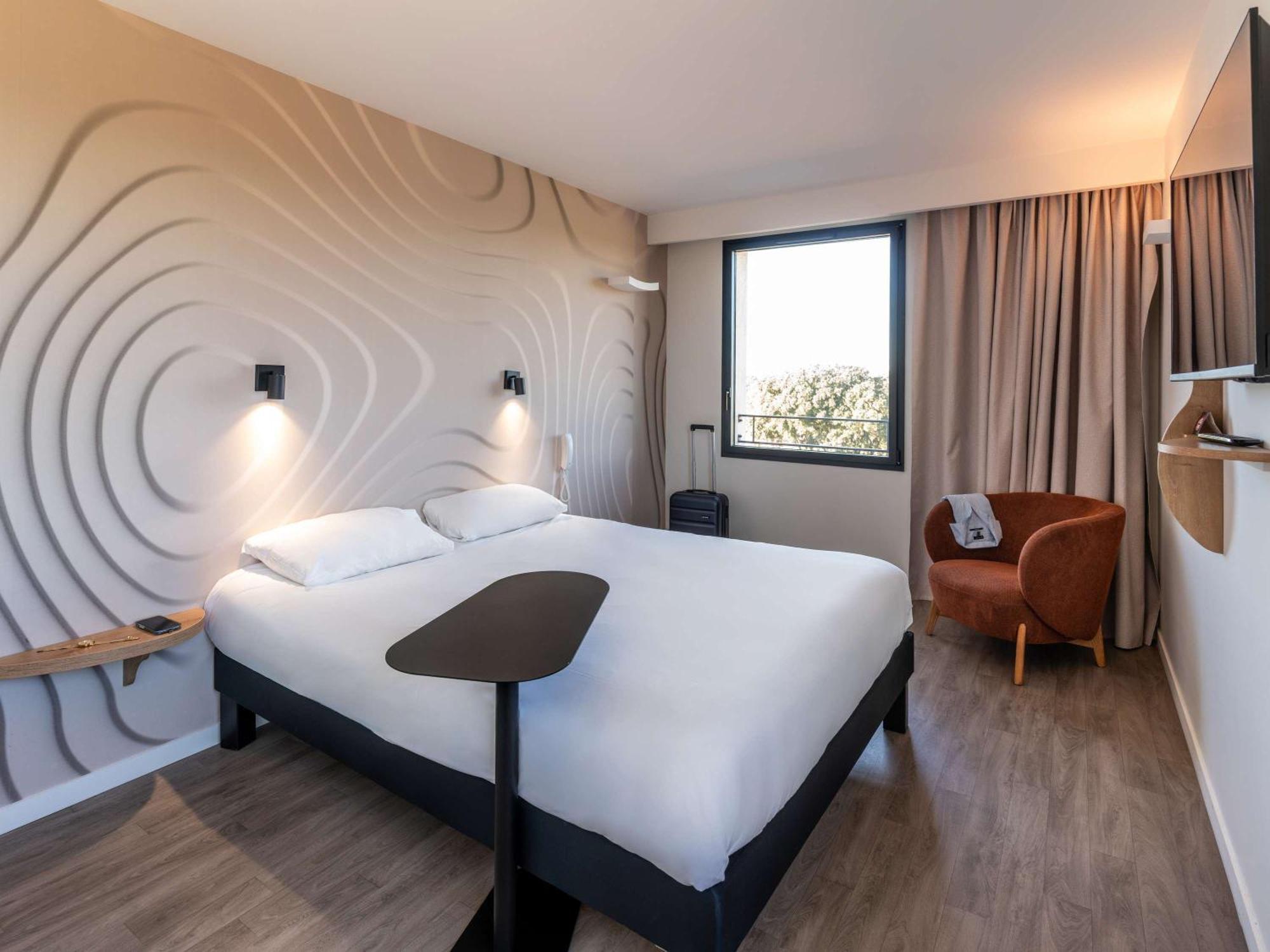 Ibis Styles Cabries Aix-En-Provence Tgv Hotel ภายนอก รูปภาพ